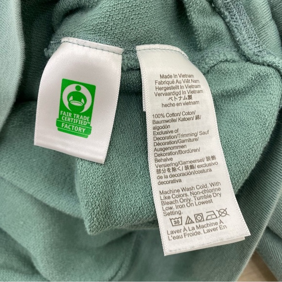 J.Crew Green Crewneck ladies top Sz XL - Picture 5 of 6